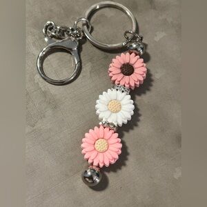 Flower 🌸 Keychain